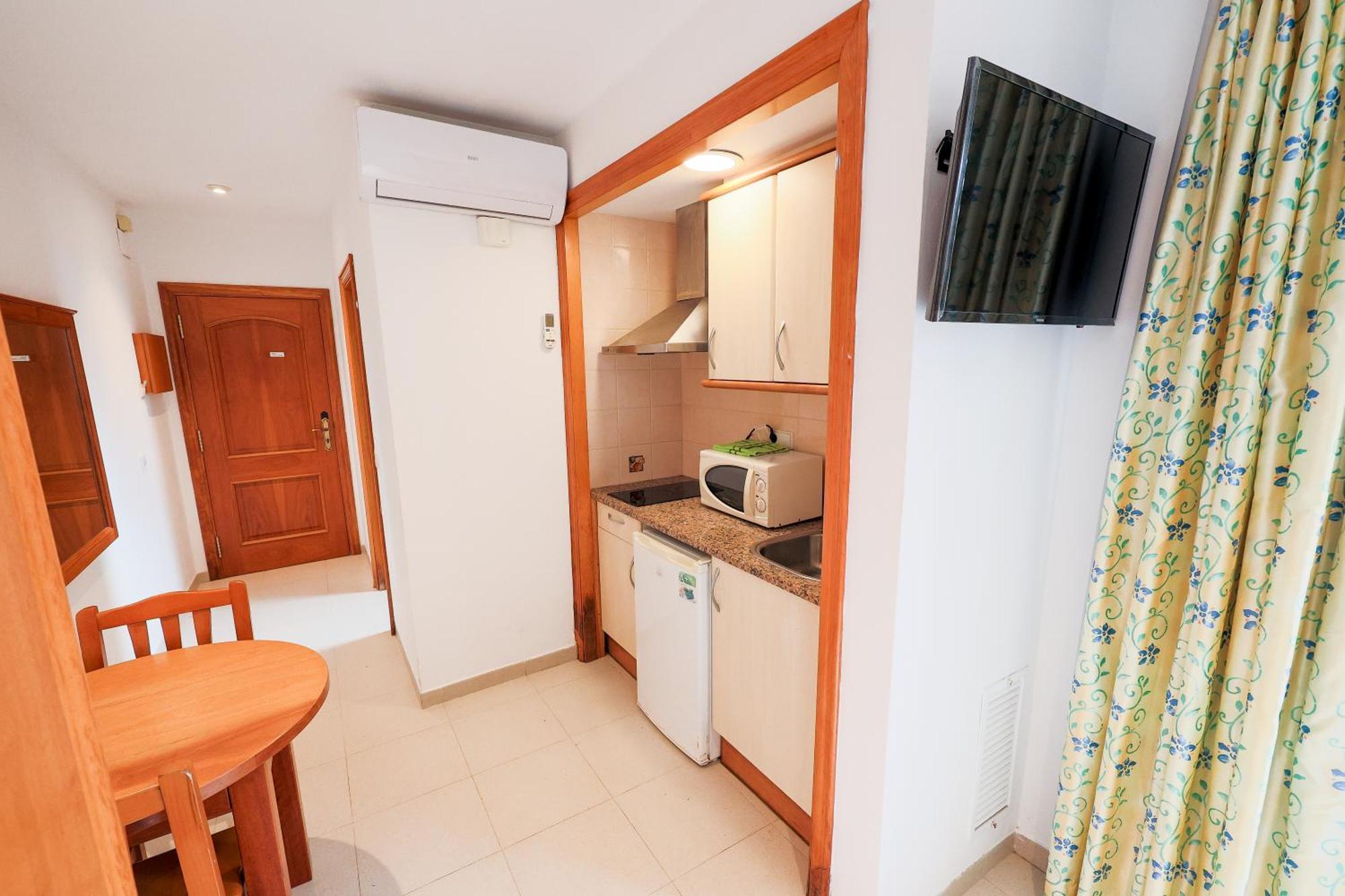 Apartamentos Royal Lloret de Mar Bagian luar foto