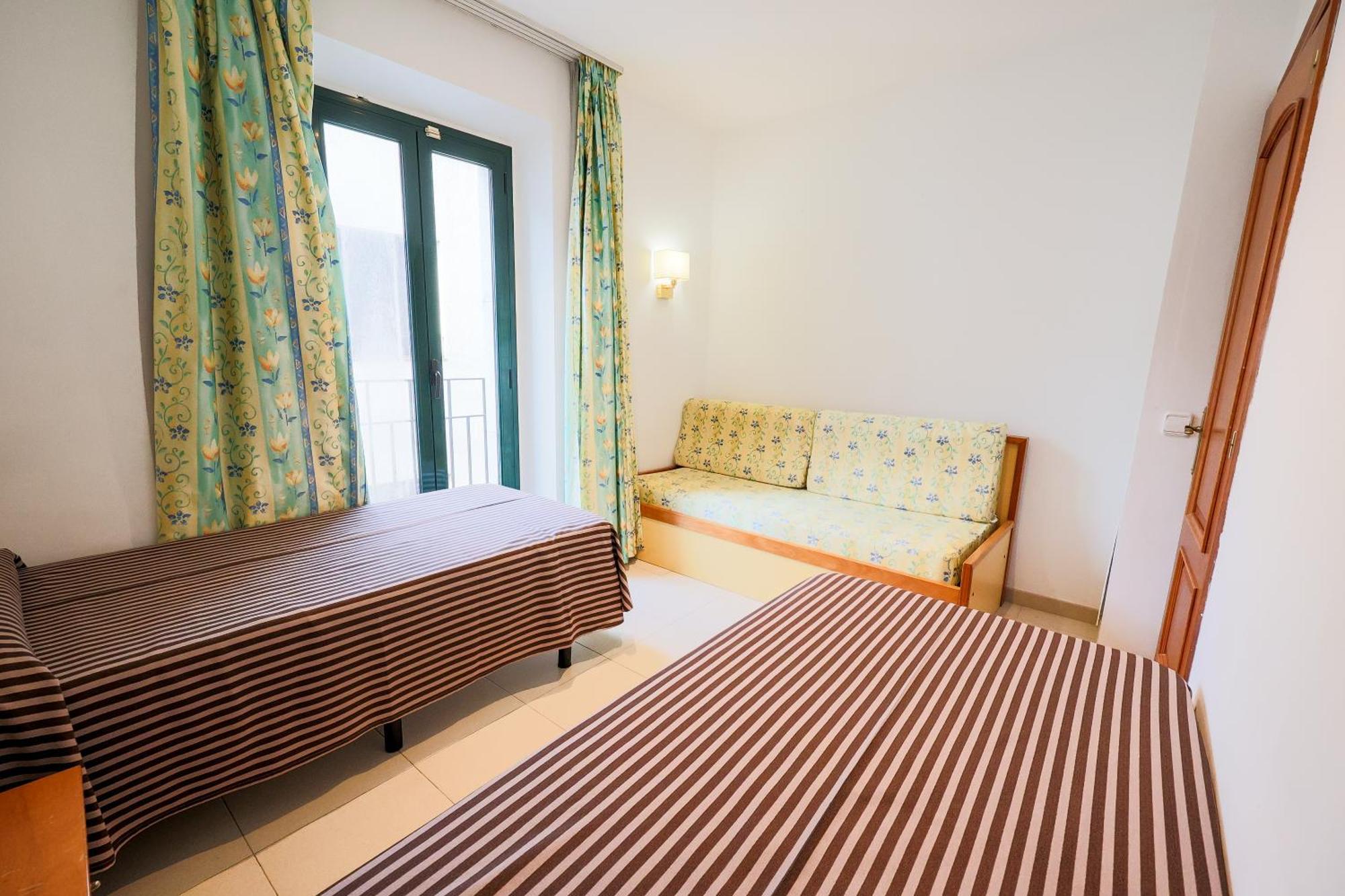 Apartamentos Royal Lloret de Mar Bagian luar foto