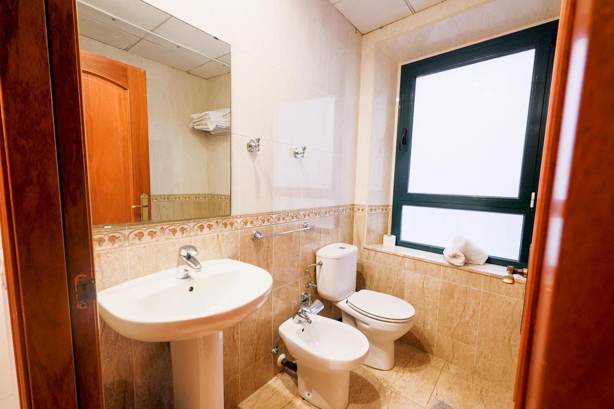 Apartamentos Royal Lloret de Mar Bagian luar foto