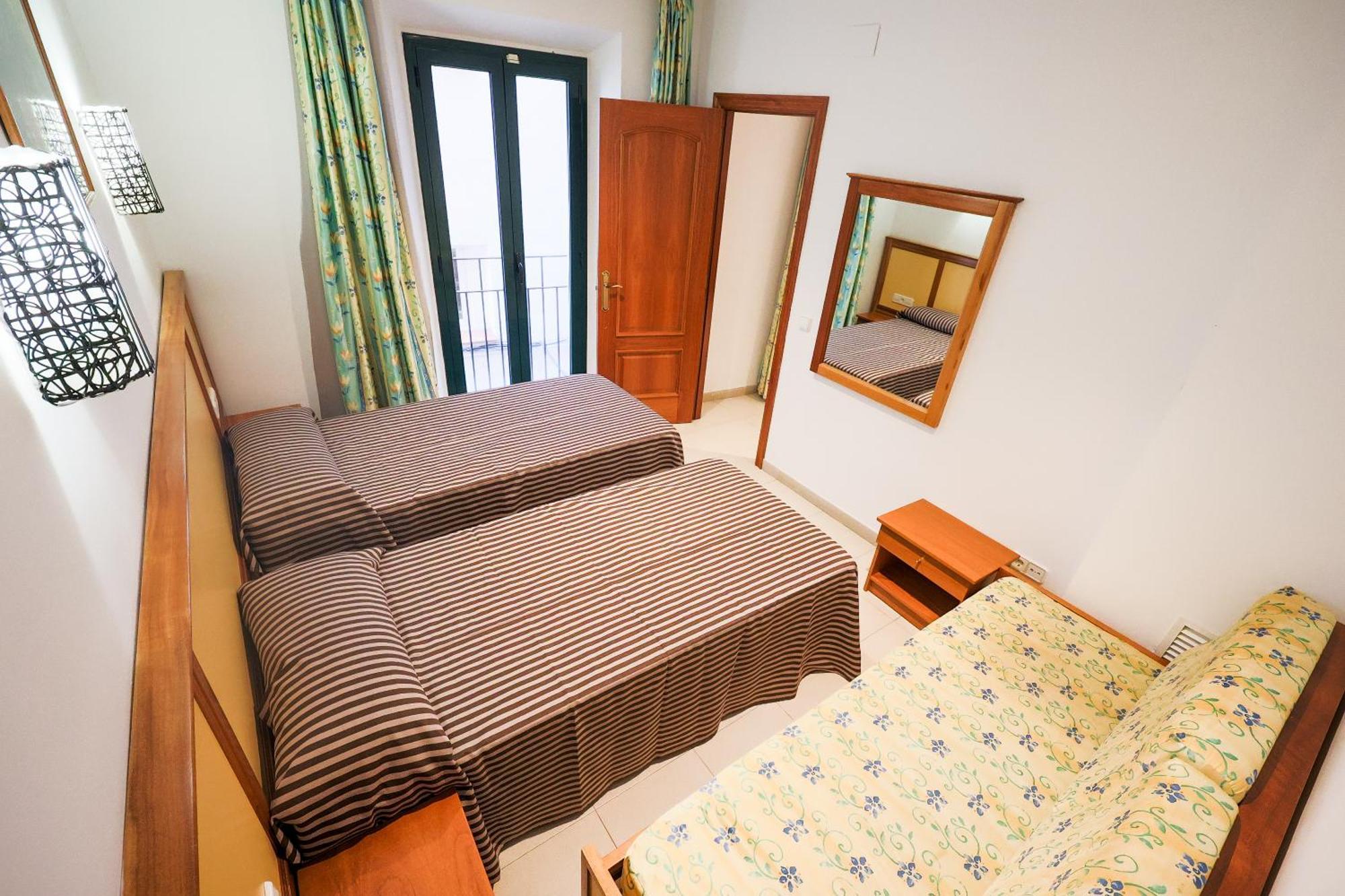 Apartamentos Royal Lloret de Mar Bagian luar foto