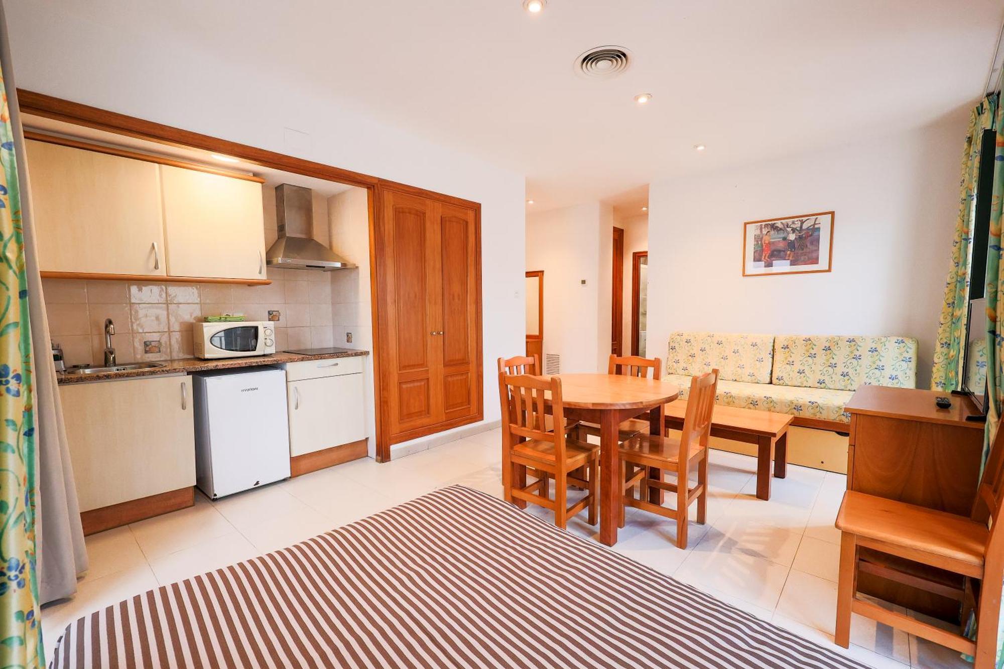 Apartamentos Royal Lloret de Mar Bagian luar foto
