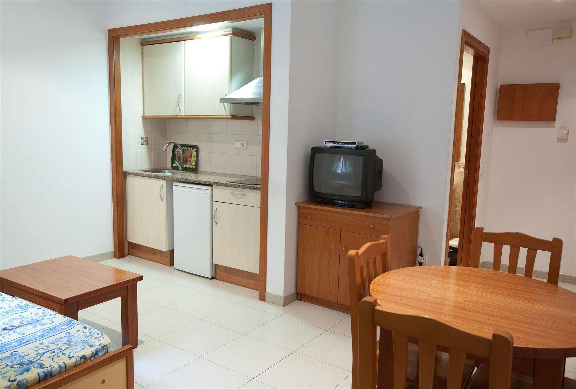 Apartamentos Royal Lloret de Mar Bagian luar foto