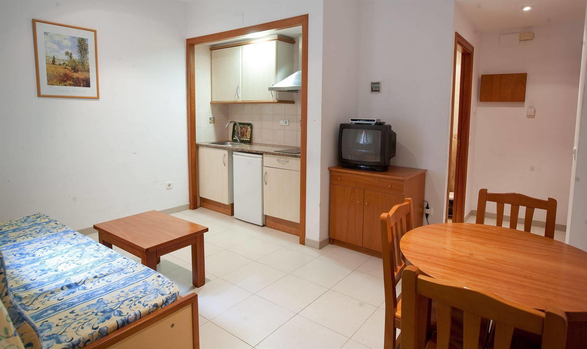 Apartamentos Royal Lloret de Mar Bagian luar foto
